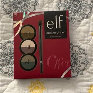 Elf desk to dinner eyeshadow set+ brush